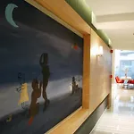 Met Hotel