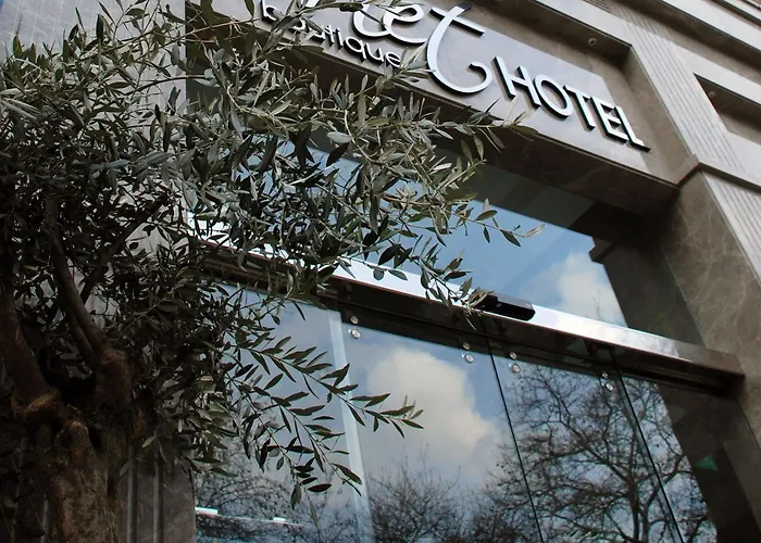 Met Hotel