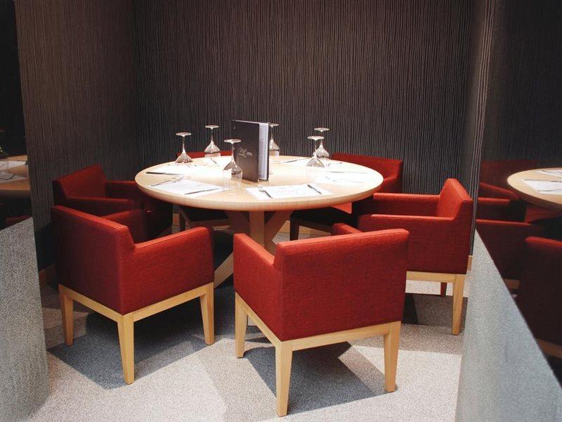 Met Hotel 4*