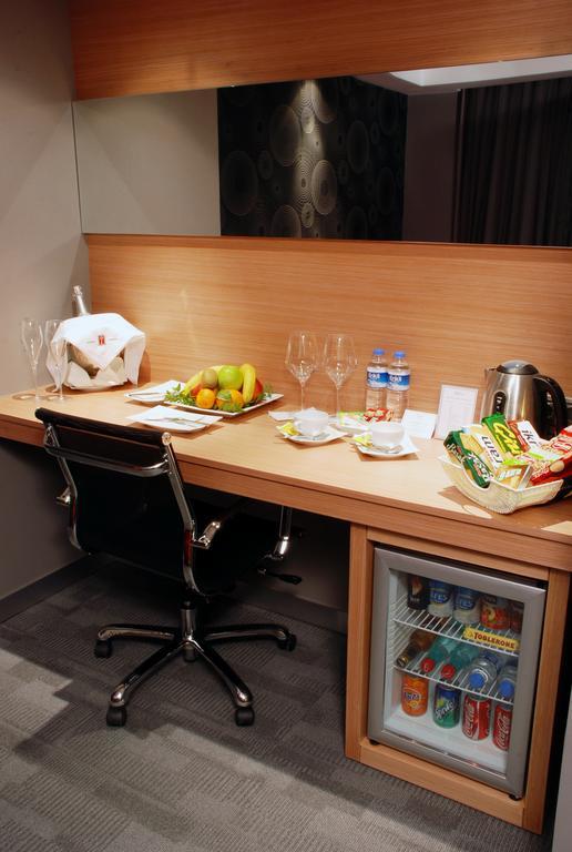 Hotel Met 4*